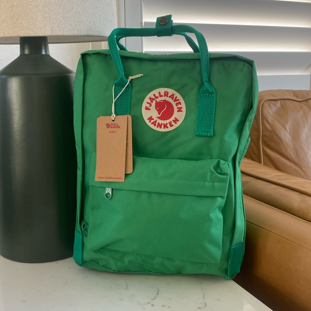Light GREEN FJALLRAVEN KANKEN backpack